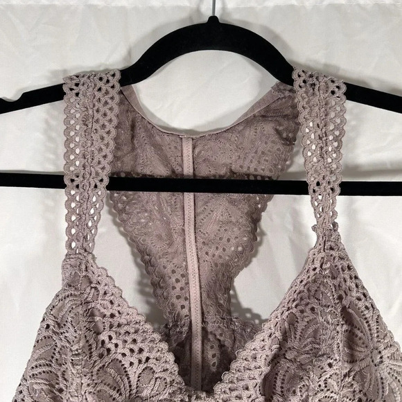 aerie Bralette Women's Large Dark Pink Floral Lace Open Knit Straps Pull On - Picture 2 of 8